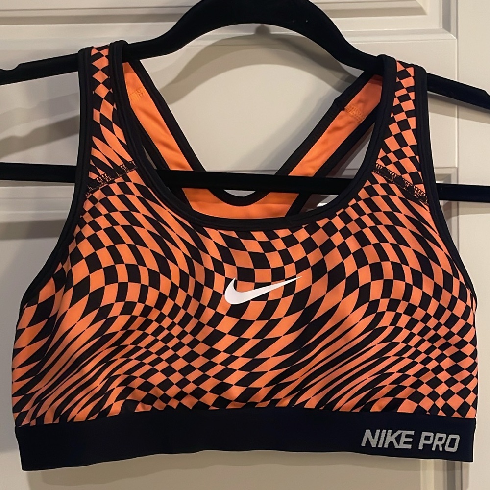 Nike DriFit Medium Support Sports Bra